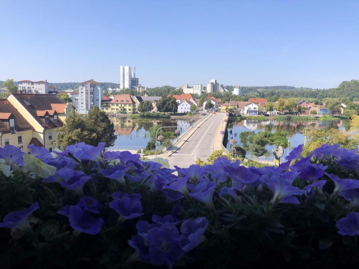 Hotel Birkenblatt Burglengenfeld Bagian luar foto